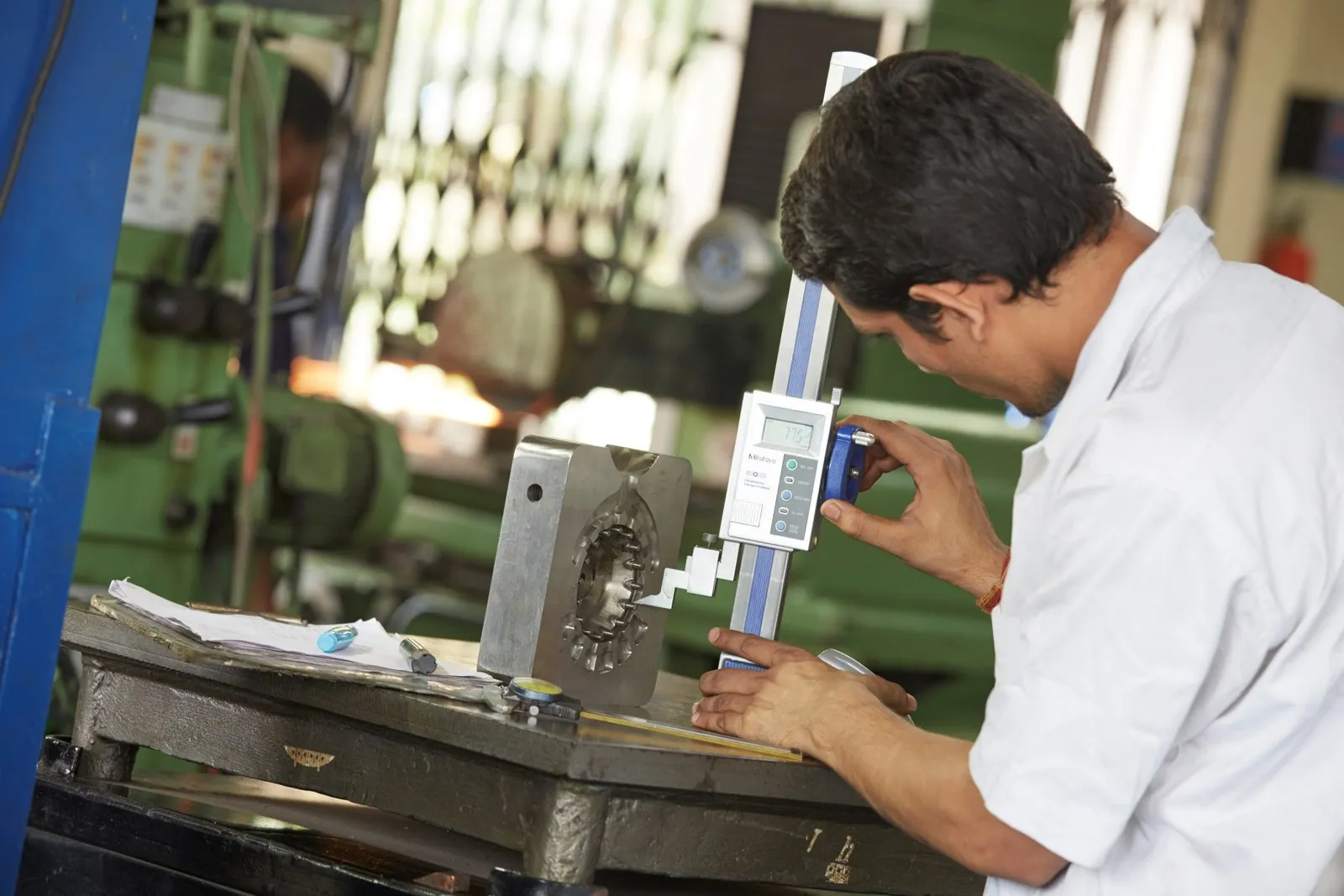 Quality inspection at the Pratishna works